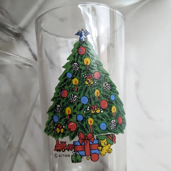 COPY - 1993 Boxed Set of 4 Christmas Tree Glasses - Picture 3 of 10